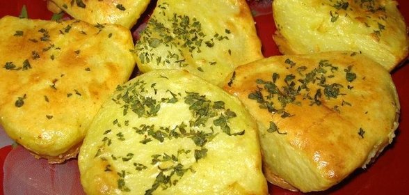 Картошка под майонезом с прованскими травами, запеченная в микроволновке