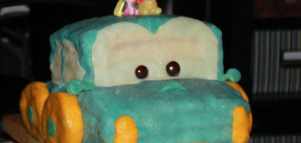 Торт медовый Машинка