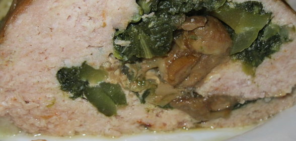 Мясной рулет в сетке