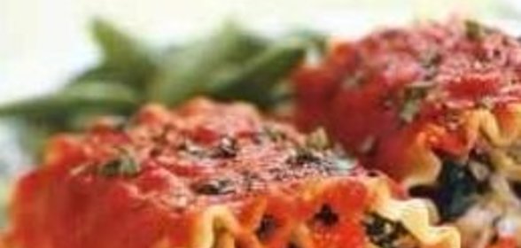 Блинчики с медом и орехами