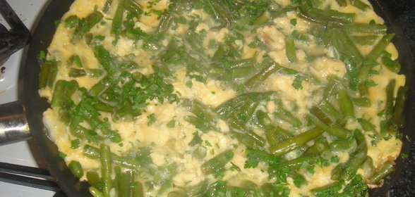 Омлет с зеленой фасолью (Вариант)