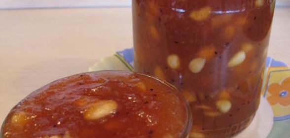 Фруктовый джем с абрикосовыми косточками или домашнии заготовки племени Хунза