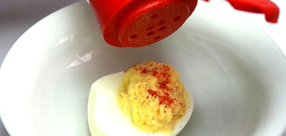 Яйца, фаршированные горчицей