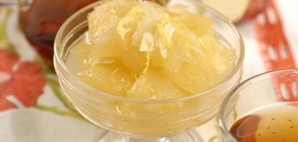 Яблочное варенье с миндалем