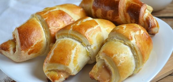 Круассаны из слоеного теста