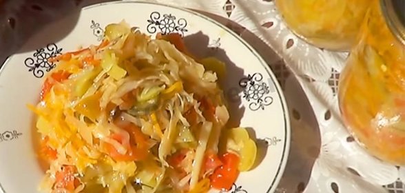 Салат кубанский на зиму с капустой помидорам и огурцами