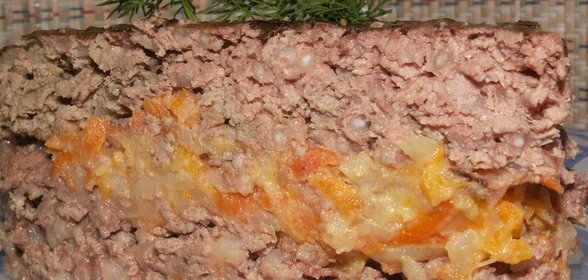 Мясной пирог с куриными потрошками