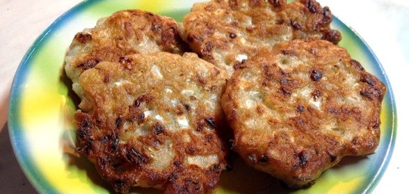 Капустные оладушки с ржаной мукой