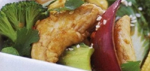 Торт с орехами и изюмом