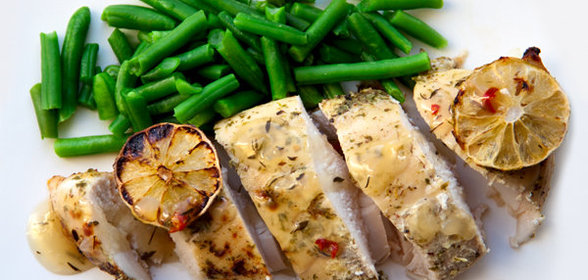 Сочная куриная грудка с пикантным лаймовым соусом