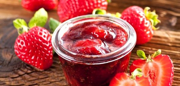 Клубничное варенье из крупной клубники