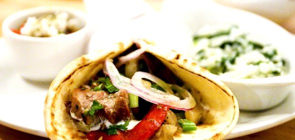 Лаваш, запеченный с начинкой