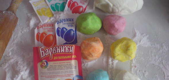 Разноцветная мастика для тортика