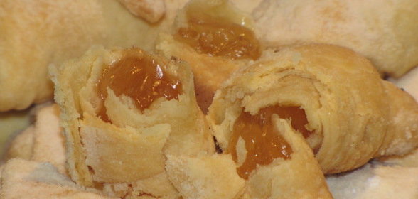 Конвертики с рахат лукумом(может вариант)