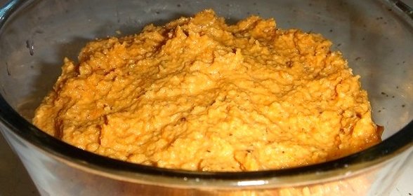 Паста из бразильских орехов и сушеных помидоров