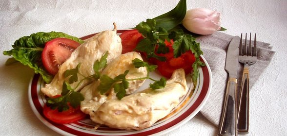 Куриные грудки, фаршированные сыром и помидорами. ФМ « Моя иллюстрация к рецепту»