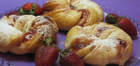 Булочки с джемом