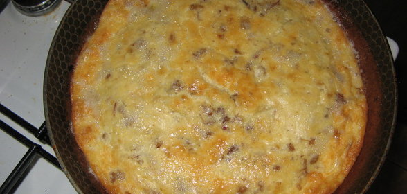 Омлет с тушенкой или экспресс завтрак для двоих