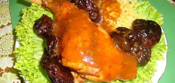 Кролик с черносливом