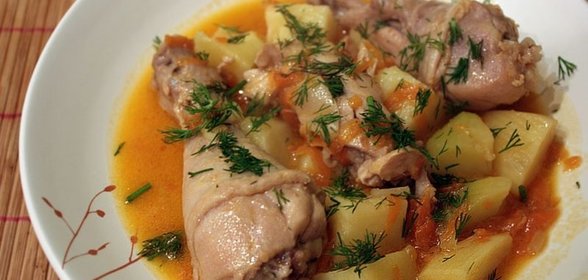 Индейка с яблоками в мультиварке