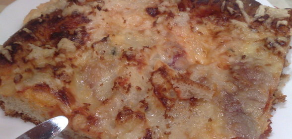 КУРИНАЯ КОТЛЕТА С ГРИБНЫМ ЖУЛЬЕНОМ ВНУТРИ