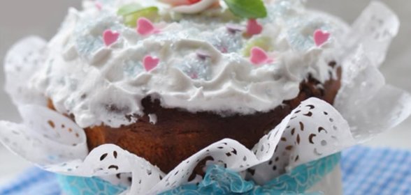 Сочный творожный кулич