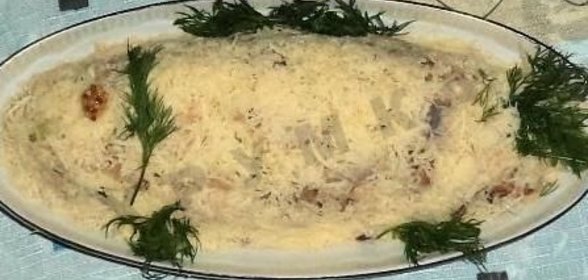 Норвежский салат с яблоками и сыром