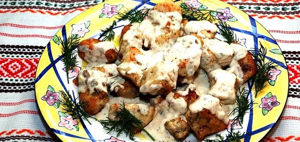 Куриные кусочки в сливочном соусе