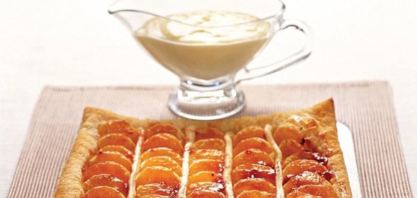 Пирог с мандаринами и кремом сабайон