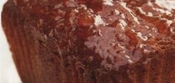 Кекс с джемом, имбирем и корицей