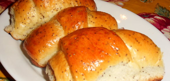 Маковые рогалики с джемом