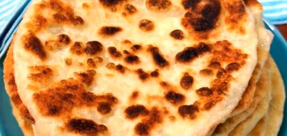 Хычины - лепешки с начинкой