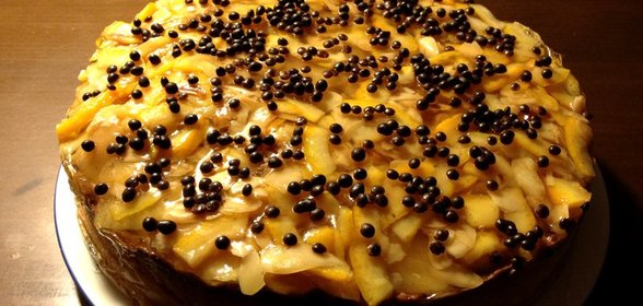 Яблочный торт с сыром маскарпоне