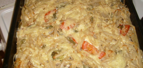 Курица запеченная под овощами