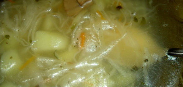 Щи с квашеной капустой и грибами