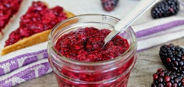 Ежевичный джем с семенами чиа