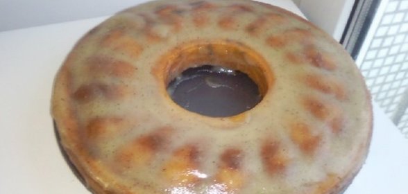 овсяно-сливочный кекс с изюмом, курагой и в яблочно-ванильной глазури