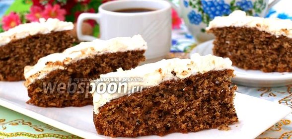 Ореховый пирог с безе