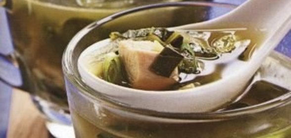 Капуста белокочанная, квашенная с яблоками