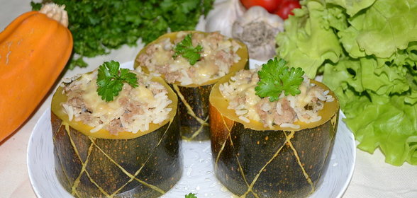 Гемиста - фаршированный цуккини