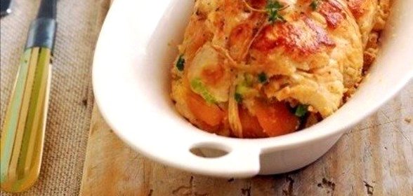 Грудка цыпленка, фаршированная миндалем и курагой