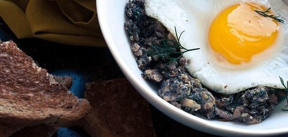 Яйца с сардинами