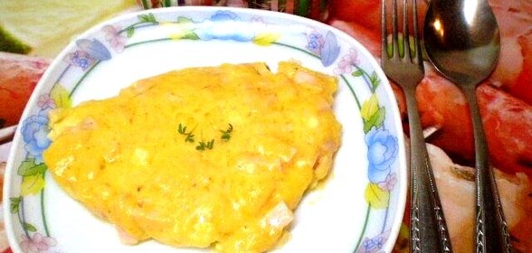 Сытный омлет под сыром