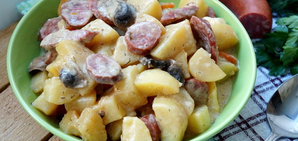Рагу с картофелем, грибами и краковской колбасой. Тест-драйв с Окраиной