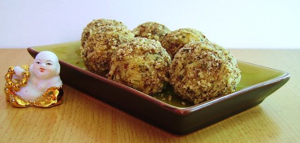Сырно-ореховые шарики с сюрпризом (вариант на изнанку)
