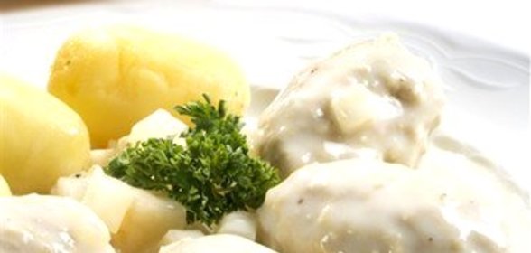 Мясные тефтели с рисом и белым соусом