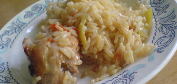 Курица, тушенная с овощами и рисом