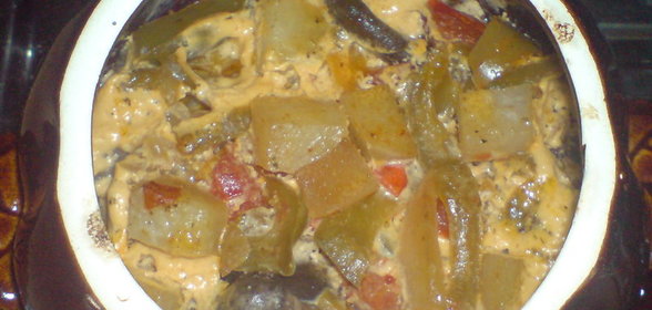 Мясо-овощное ассорти в горшочке