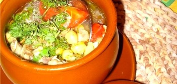 Шурпа в горшочках