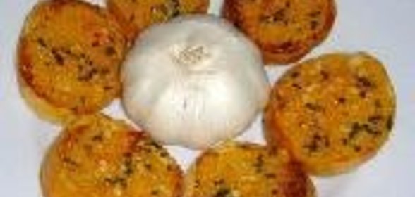 Азиатские гренки с чесноком